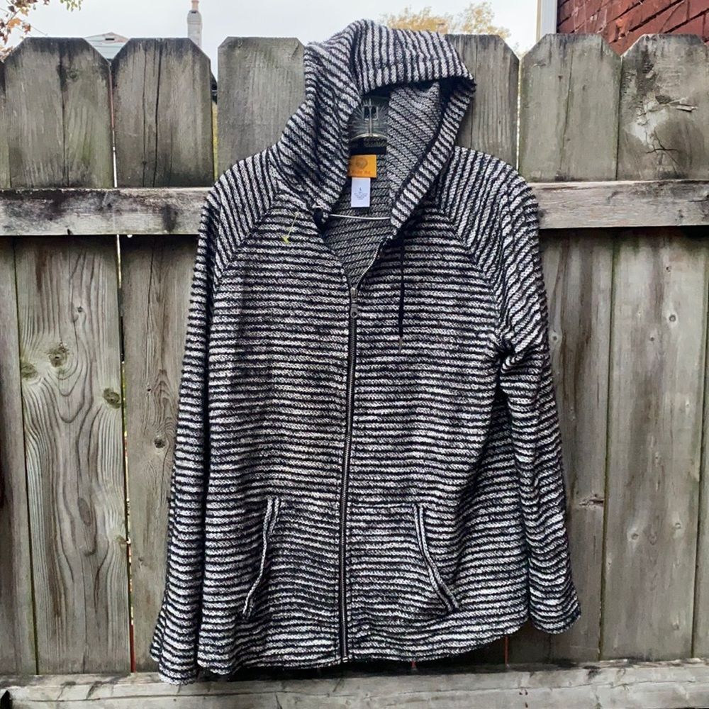 Ruby Rd. Zip up sweater sz. L